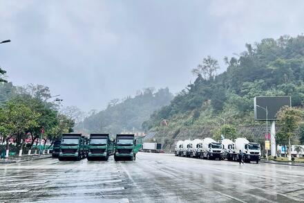 LĨNH VỰC THƯƠNG MẠI