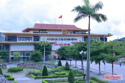 LĨNH VỰC THƯƠNG MẠI
