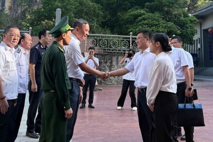 LĨNH VỰC THƯƠNG MẠI