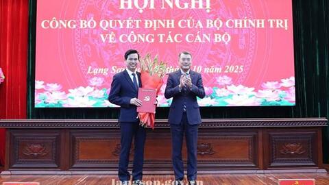 Hội nghị công bố quyết định của Bộ Chính trị về công tác cán bộ: Điều động, chỉ định đồng chí Hoàng Quốc Khánh giữ chức Bí thư Tỉnh ủy Lạng Sơn