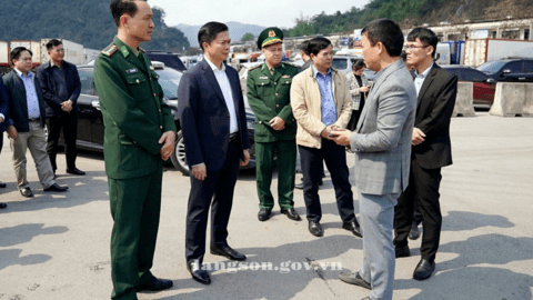 Lãnh đạo UBND tỉnh kiểm tra tình hình xuất nhập khẩu hàng hoá và triển khai các dự án thuộc Đề án thí điểm xây dựng cửa khẩu thông minh khu vực cửa khẩu quốc tế Hữu Nghị
