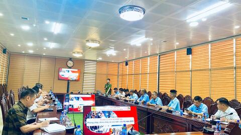 Huấn luyện nghiệp vụ phòng cháy chữa cháy, cứu nạn cứu hộ  và thực tập phương án chữa cháy năm 2025 cho viên chức và người lao động của Trung tâm Quản lý cửa khẩu
